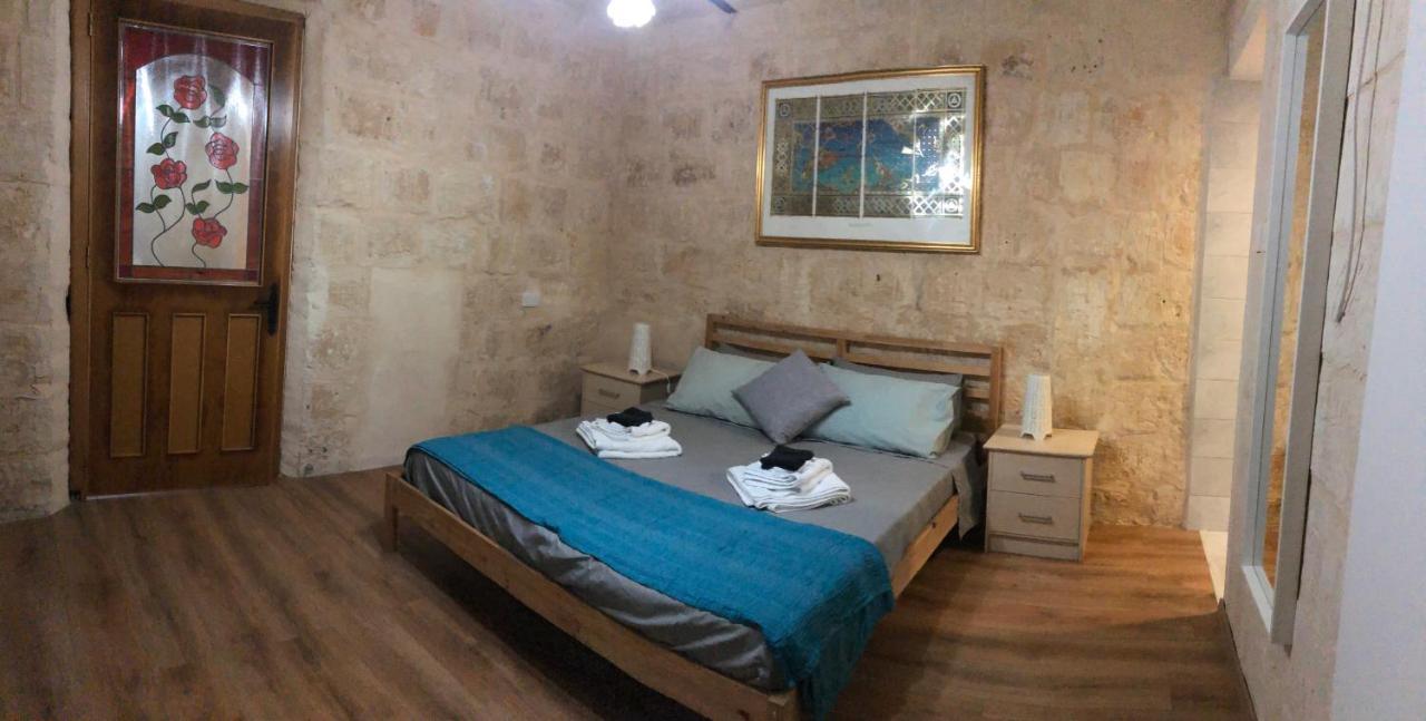 Floriana Cosy Townhouse Lägenhet Exteriör bild