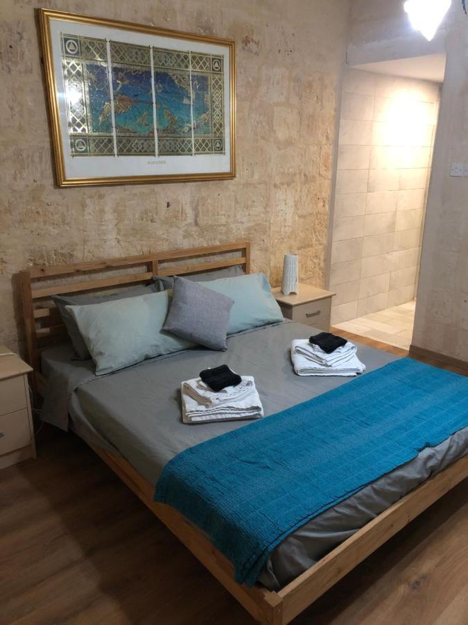 Floriana Cosy Townhouse Lägenhet Exteriör bild