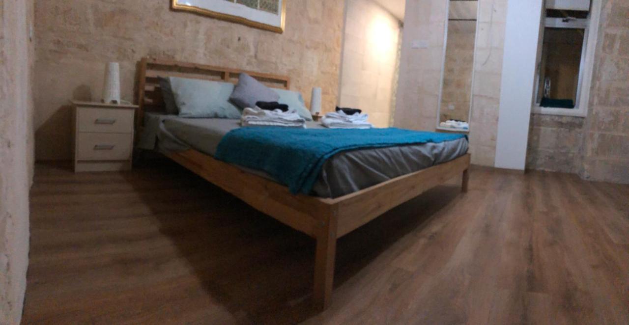 Floriana Cosy Townhouse Lägenhet Exteriör bild