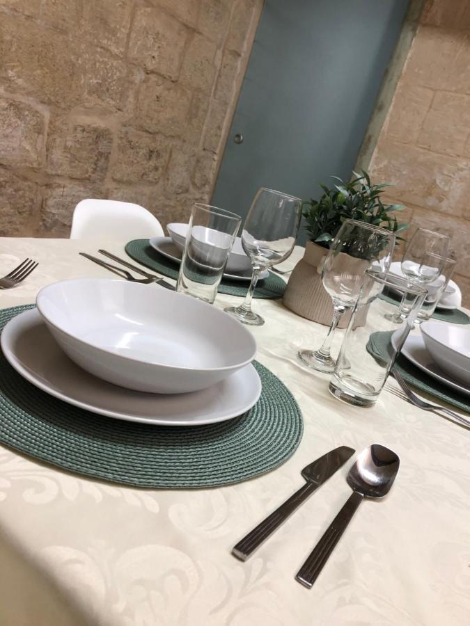 Floriana Cosy Townhouse Lägenhet Exteriör bild